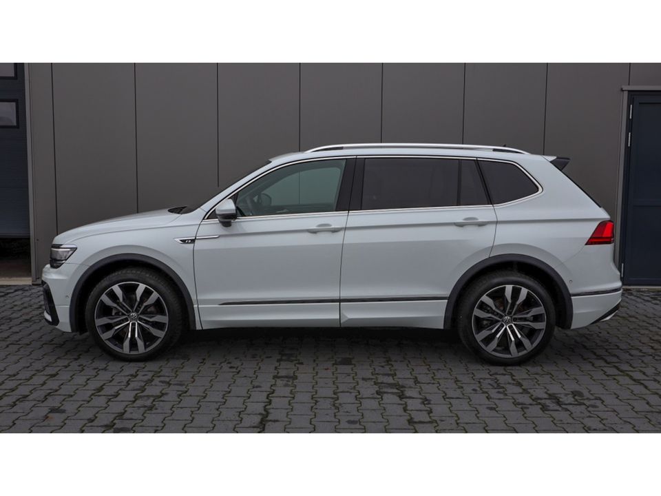 Volkswagen Tiguan Allspace 1.5 TSI HL Bus R 7p. | Pano | Dynn | Camera | Trekhaak