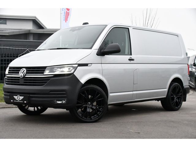 Volkswagen Transporter 2.0 TDI L1H1 30 Bulli Edition Virtual, Adaptieve Cruise, Camera, 150PK, Automaat, NAVI, Carplay, Multimedia, LED, UNIEK