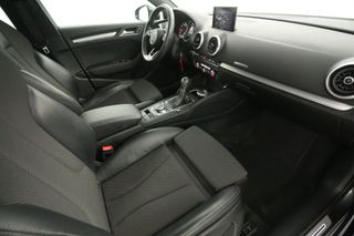 Audi A3 30 TFSI S-line Automaat LED Clima Cruise PDC Navi 18"LMV