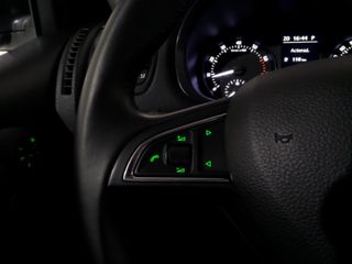 Škoda Fabia 1.2 TSI DSG Drive "Origineel NL!" Automaat! Navigatie Trekhaak Bluetooth, van 2e eigenaar in UNIEK mooie staat !