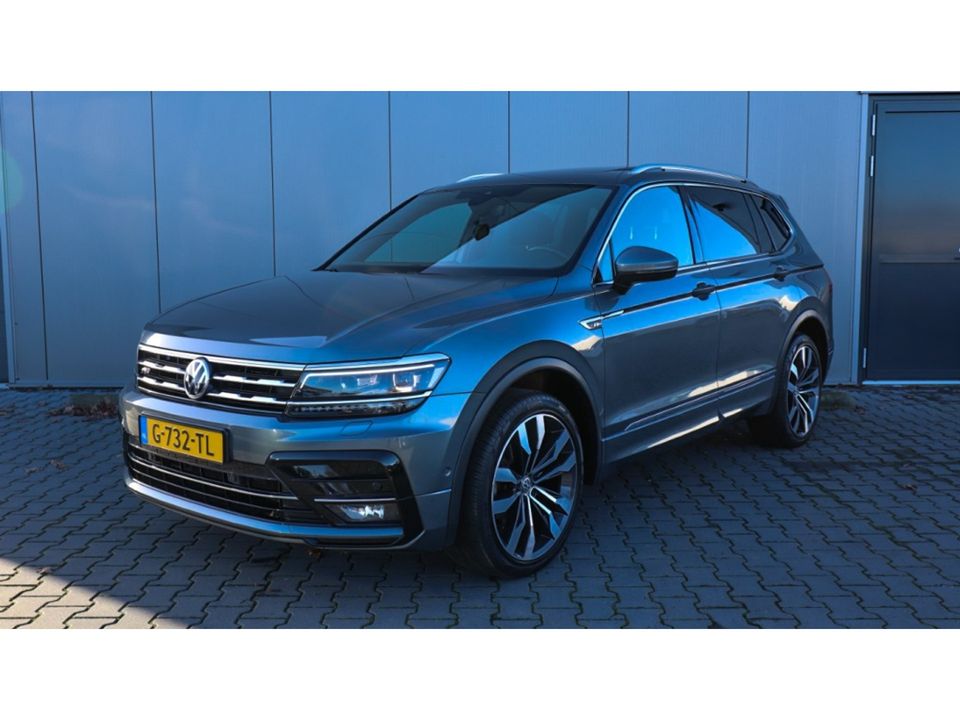 Volkswagen Tiguan Allspace 1.5 TSI HL Bus R 7p. | Pano | Camera | Trekhaak |