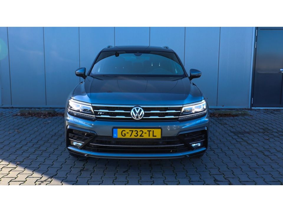 Volkswagen Tiguan Allspace 1.5 TSI HL Bus R 7p. | Pano | Camera | Trekhaak |