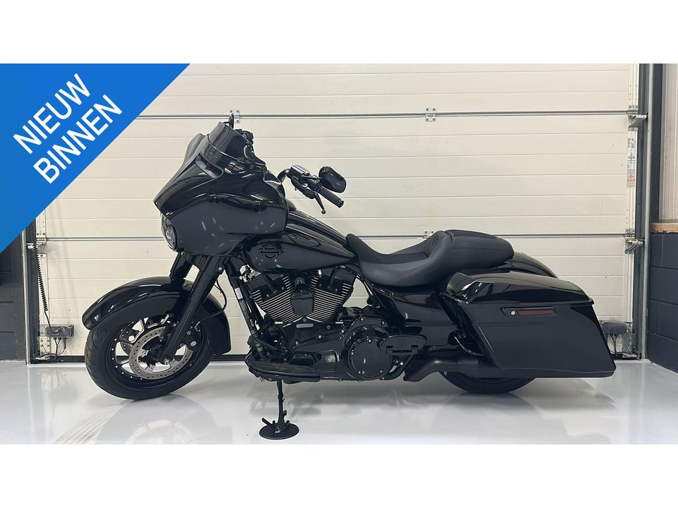 Harley Davidson 103 FLHXS Street Glide Special CVO Black-Out