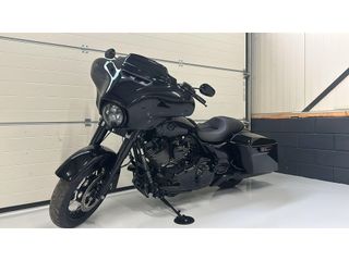 Harley Davidson 103 FLHXS Street Glide Special CVO Black-Out