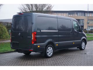 Mercedes-Benz Sprinter 319CDI Select L2H1 BPM VRIJ!! 10.25" Mbux, ACC, LED, 3.5T Trekhaak, 17" LM!! NR. 829