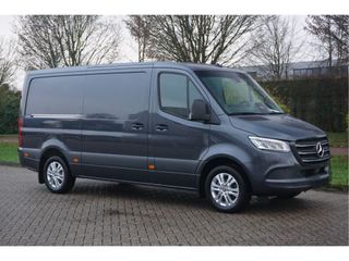 Mercedes-Benz Sprinter 319CDI Select L2H1 BPM VRIJ!! 10.25" Mbux, ACC, LED, 3.5T Trekhaak, 17" LM!! NR. 829