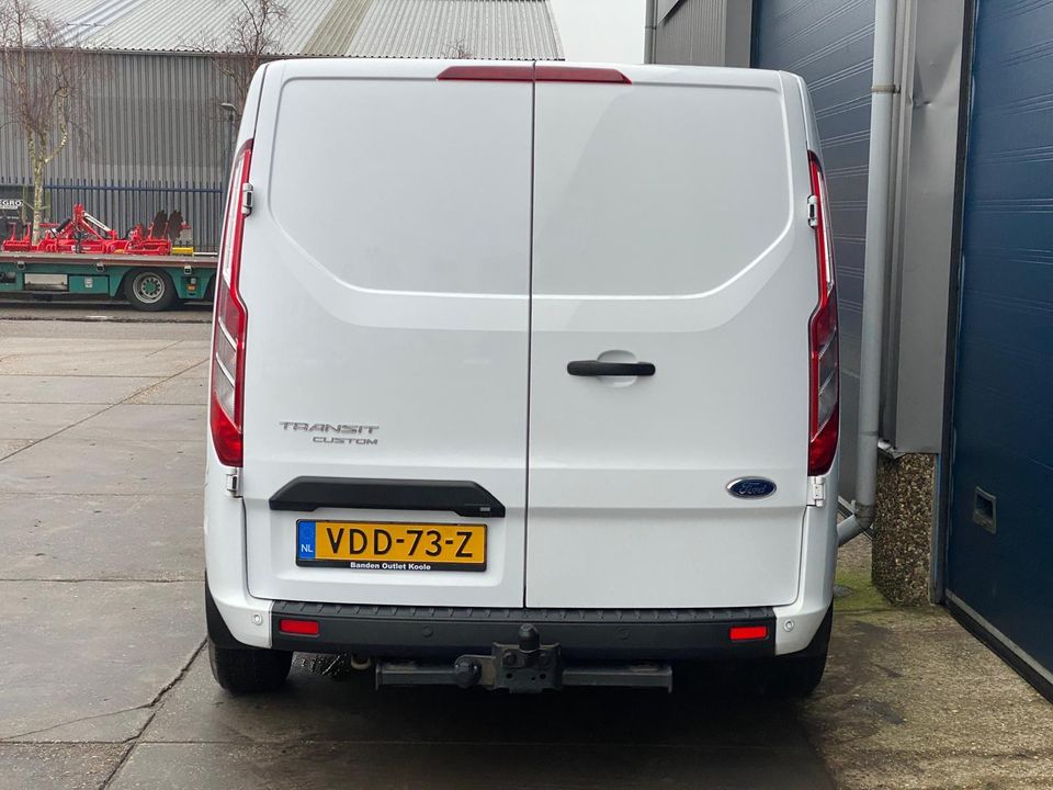 Ford Transit Custom 280 2.0 TDCI L1H1 Trend AIRCO / CRUISE CONTROLE / EURO 6 / NAVI / TREKHAAK