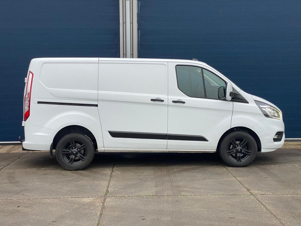 Ford Transit Custom 280 2.0 TDCI L1H1 Trend AIRCO / CRUISE CONTROLE / EURO 6 / NAVI / TREKHAAK