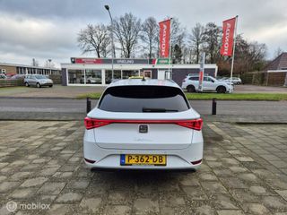 SEAT Leon Sportstourer 1.5 eTSI Automaat, Business Intense