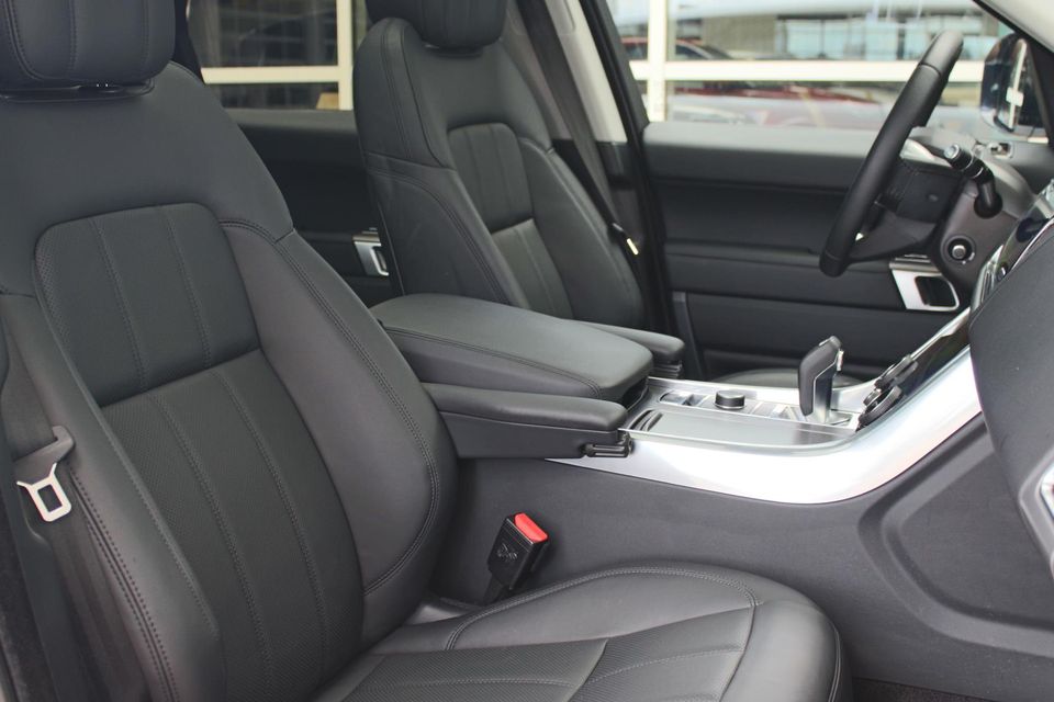 Land Rover Range Rover Sport P400e HSE Dynamic Stealth Cruise Control/ Matrix LED / blind spot