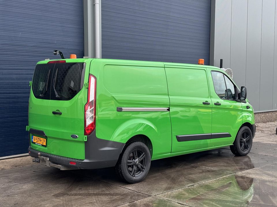 Ford Transit Custom 290 2.0 TDCI L2H1 Trend AIRCO / CRUISE CONTROLE / EURO 6 / TREKHAAK / CAMERA