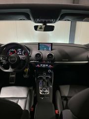 Audi A3 Sportback 35 TFSI S-line Pano Black Optic RS-stoelen