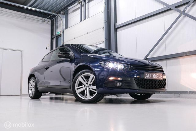 Volkswagen Scirocco 1.4 TSI Match | Xenon | A-Z onderhouden | Halfleder | Stuurwielbediening | zeer mooi |