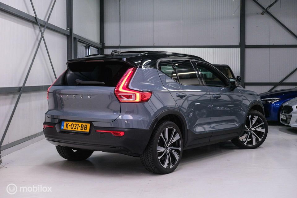 Volvo XC40 Recharge P8 AWD R-Design | 360 cam | Panorama | Leder alcantara | DAB | LED | Stoel en stuurwiel verwarming | Adaptive | NL auto