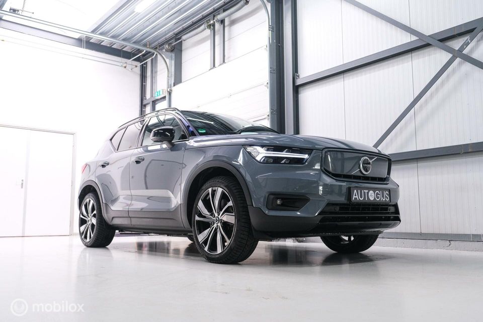 Volvo XC40 Recharge P8 AWD R-Design | 360 cam | Panorama | Leder alcantara | DAB | LED | Stoel en stuurwiel verwarming | Adaptive | NL auto