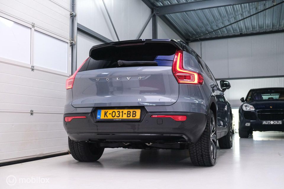 Volvo XC40 Recharge P8 AWD R-Design | 360 cam | Panorama | Leder alcantara | DAB | LED | Stoel en stuurwiel verwarming | Adaptive | NL auto