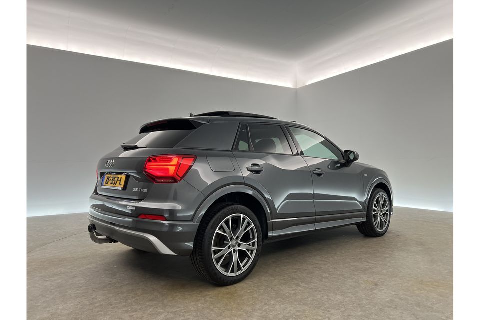 Audi Q2 35 TFSI S-line 150PK Automaat Pano Trekhaak Clima Cruise PDC Navi LED 18"LMV