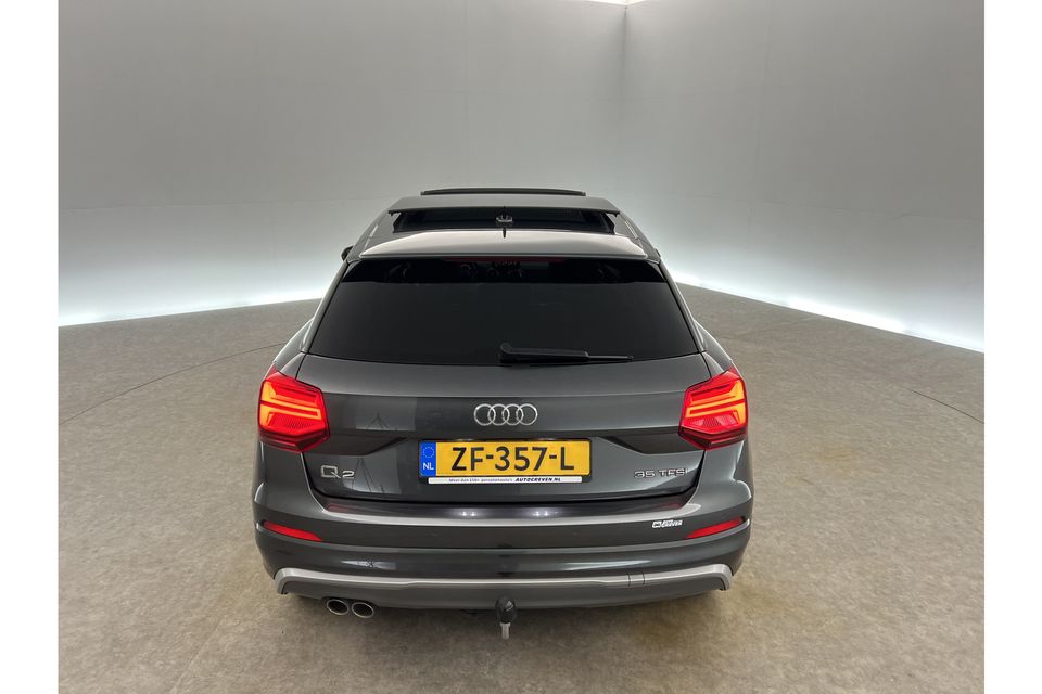 Audi Q2 35 TFSI S-line 150PK Automaat Pano Trekhaak Clima Cruise PDC Navi LED 18"LMV