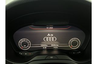 Audi A3 35 TFSI Black Optic S-Line 150PK Automaat LED Carplay Clima Cruise Stoelverwarming Navi Virtual PDC 18"LMV