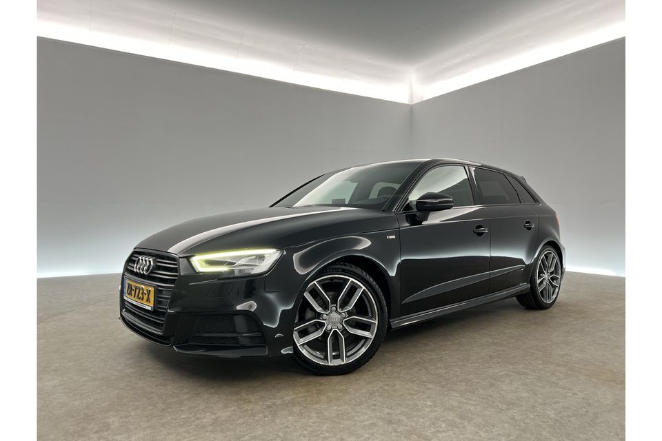 Audi A3 35 TFSI Black Optic S-Line 150PK Automaat LED Carplay Clima Cruise Stoelverwarming Navi Virtual PDC 18"LMV