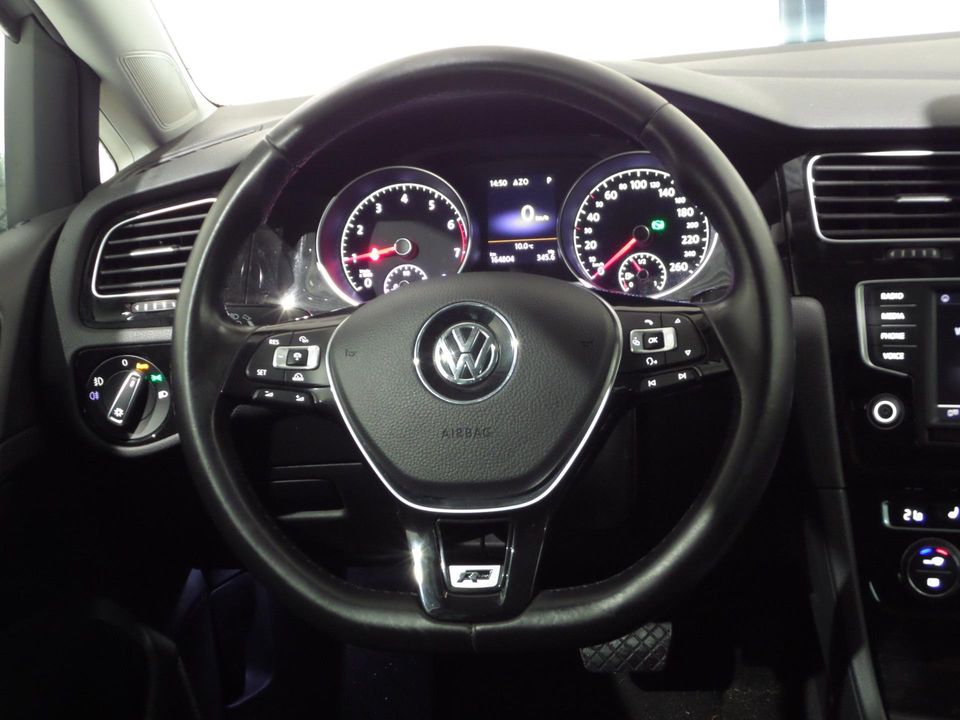 Volkswagen Golf 1.2 TSI DSG R-Line Connected "Origineel NL!" Apple-Carplay Xenon-LED Massage, van 2e eigenaar in uniek mooie staat