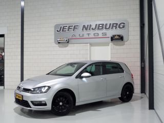 Volkswagen Golf 1.2 TSI DSG R-Line Connected "Origineel NL!" Apple-Carplay Xenon-LED Massage, van 2e eigenaar in uniek mooie staat