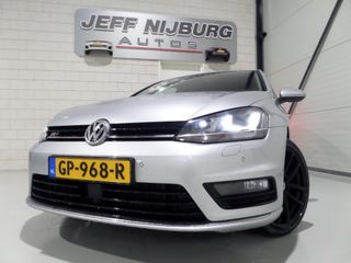 Volkswagen Golf 1.2 TSI DSG R-Line Connected "Origineel NL!" Apple-Carplay Xenon-LED Massage, van 2e eigenaar in uniek mooie staat