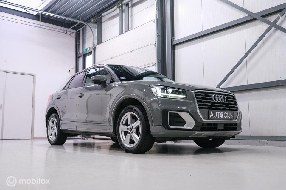 Audi Q2 30 TFSI epic 116 pk | LED lampen | DAB radio | Quantum Grey | NL auto | BTW auto |