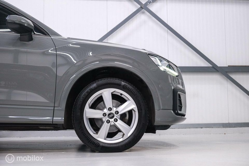 Audi Q2 30 TFSI epic 116 pk | LED lampen | DAB radio | Quantum Grey | NL auto | BTW auto |