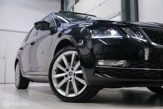 Škoda Octavia Combi 1.4 TSI 150 pk | Panorama | Trekhaak | LED lampen | Leder alcantara | Canton audio | Ambiance verlichting | Camera | Apple