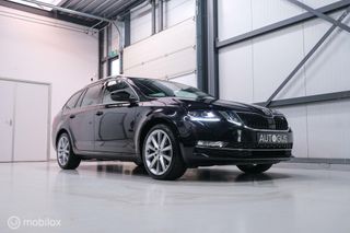 Škoda Octavia Combi 1.4 TSI 150 pk | Panorama | Trekhaak | LED lampen | Leder alcantara | Canton audio | Ambiance verlichting | Camera | Apple