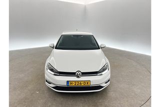 Volkswagen Golf 1.0 TSI ACC Clima Carplay Cruise Parkeersensoren Navi 16"LMV