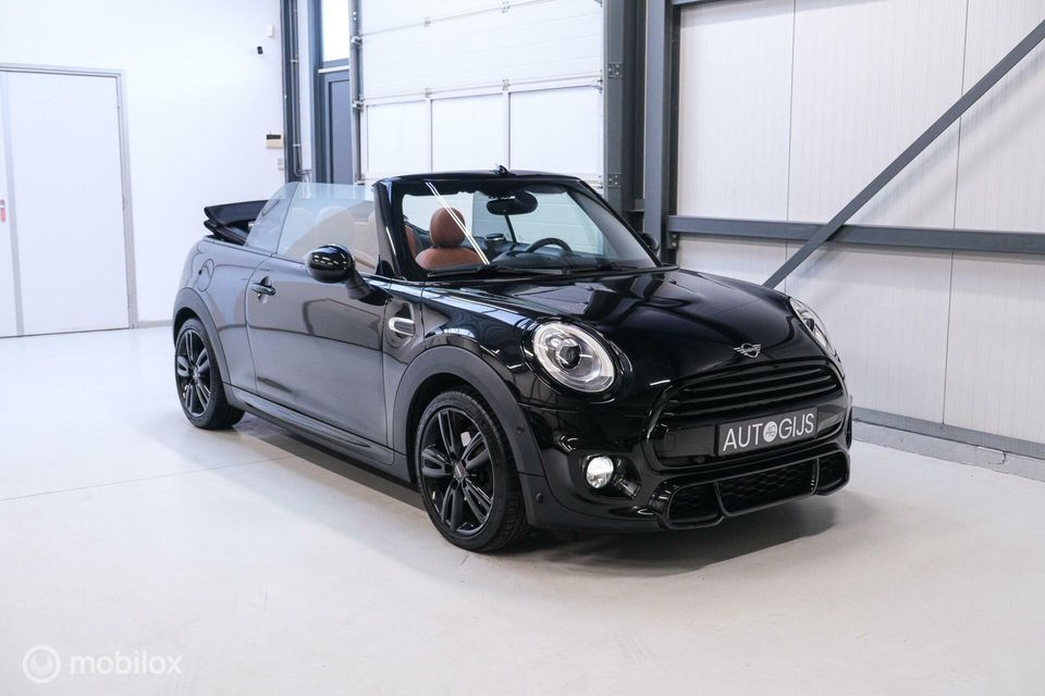 MINI Cabrio 1.5 Cooper Chili JCW | 160 pk | Black pack | Chesnut brown leather | Led | Stoelverwarming | Navipro |