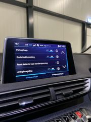 Peugeot 3008 Allure Virtual Carplay PDC Stoelverwarming LED