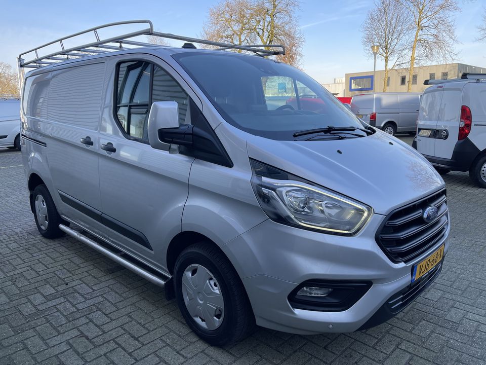 Ford Transit Custom 280 2.0 TDCI L1H1 Trend / vaste prijs rijklaar € 17.950 ex btw / lease vanaf € 329 / airco / cruise / navi / camera / pdc / ex bouw bus / imperial / trekhaak 2500 kg