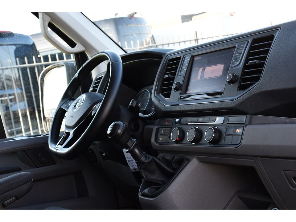 Volkswagen Crafter 35 2.0 TDI L3H2 Highline PB Edition Cruise, Carplay, 140PK, Mutlimedia, Sensoren, Voorruit verwarming, UNIEK!