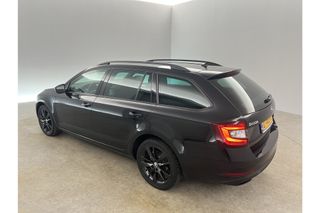 Škoda Octavia 1.5 TSI Greentech Sport Business 150PK DSG Automaat Carplay LED Clima Cruise Navi PDC 17''LMV