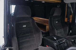 Land Rover Defender 2.4 TD 110 | Airco | BTW auto | Origineel NL | SVX | NAP | Commercial | ASS stoelen | Trekhaak | 60th anniversary | X Tech |