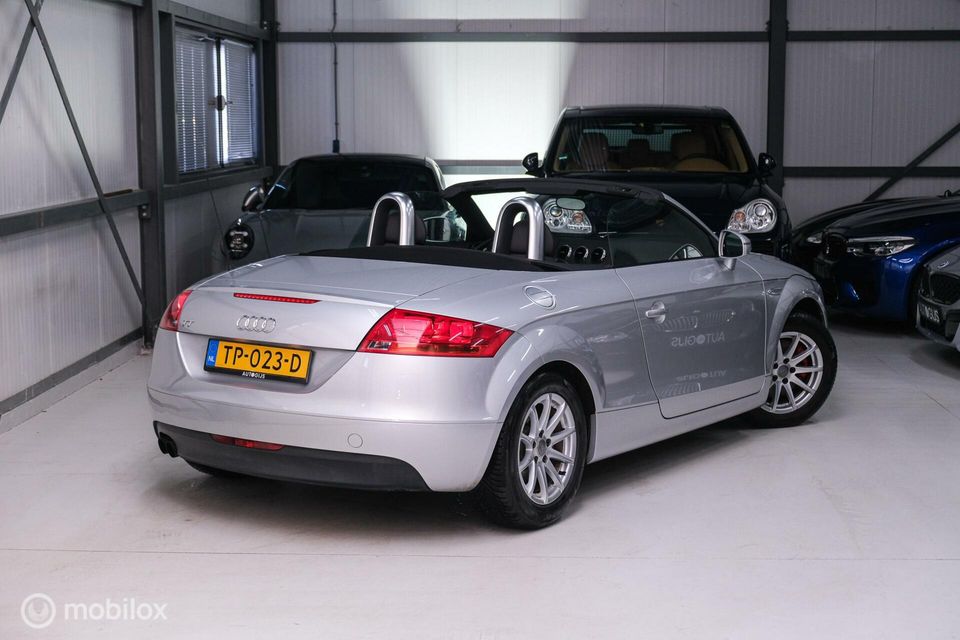 Audi TT Roadster 2.0 TFSI 200 pk | youngtimer | stoelverwarming | handbak | cabriolet |