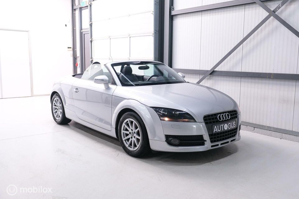 Audi TT Roadster 2.0 TFSI 200 pk | youngtimer | stoelverwarming | handbak | cabriolet |