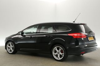 Ford Focus 1.0 Titanium Clima Cruise LED Parkeersensoren Navigatie 18"LMV