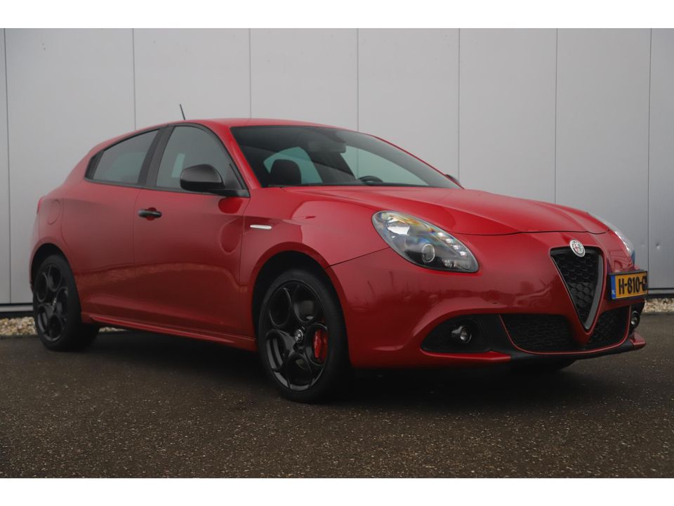 Alfa Romeo Giulietta 1.6 JTDm Sport Automaat 18 inch LMV Rosso Alfa Navigatie Clima Cruise Stoelverwarming Parkeersensor