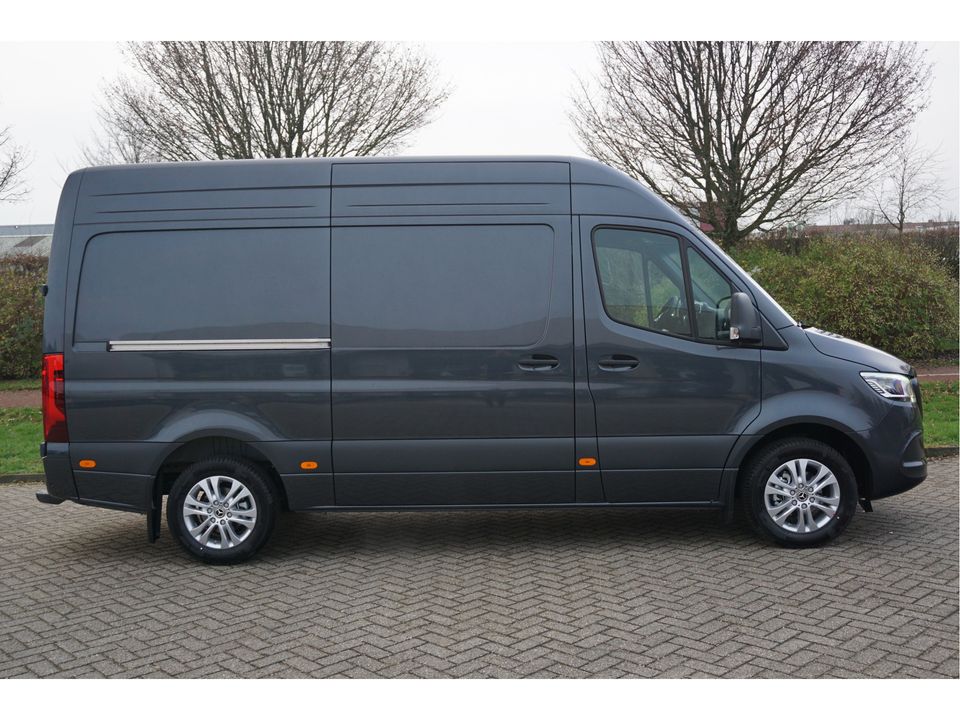 Mercedes-Benz Sprinter 319CDI Select L2H2 BPM VRIJ!! 10.25" Mbux, ACC, LED, 17" LM!! NR. 653