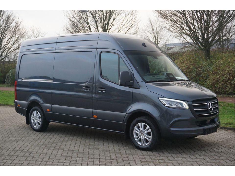 Mercedes-Benz Sprinter 319CDI Select L2H2 BPM VRIJ!! 10.25" Mbux, ACC, LED, 17" LM!! NR. 653