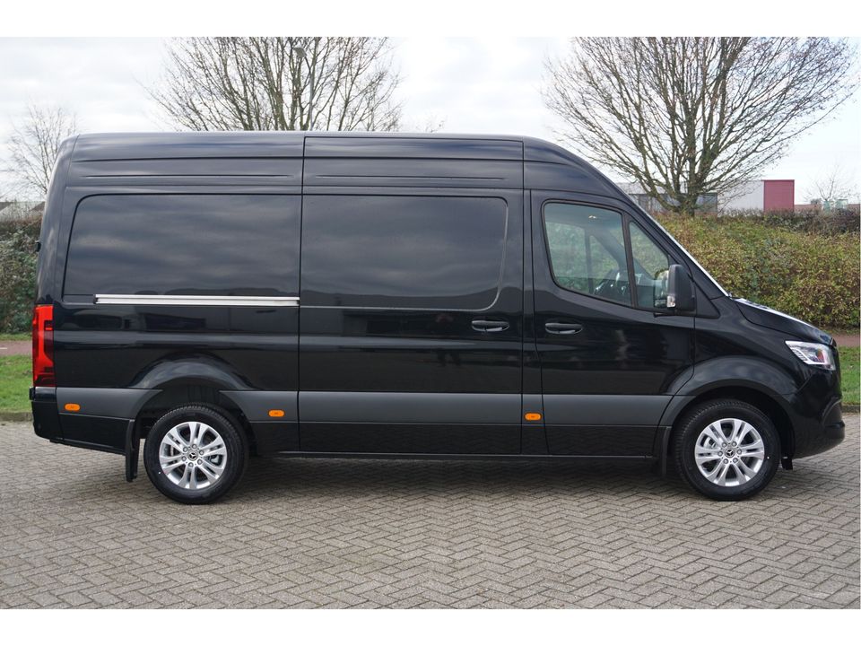 Mercedes-Benz Sprinter 319CDI Select L2H2 BPM VRIJ!! 10.25" Mbux, ACC, LED, 17" LM 3.5T Trekhaak!! NR. 699