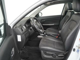 Suzuki Vitara 1.4 Boosterjet Style Smart Hybrid