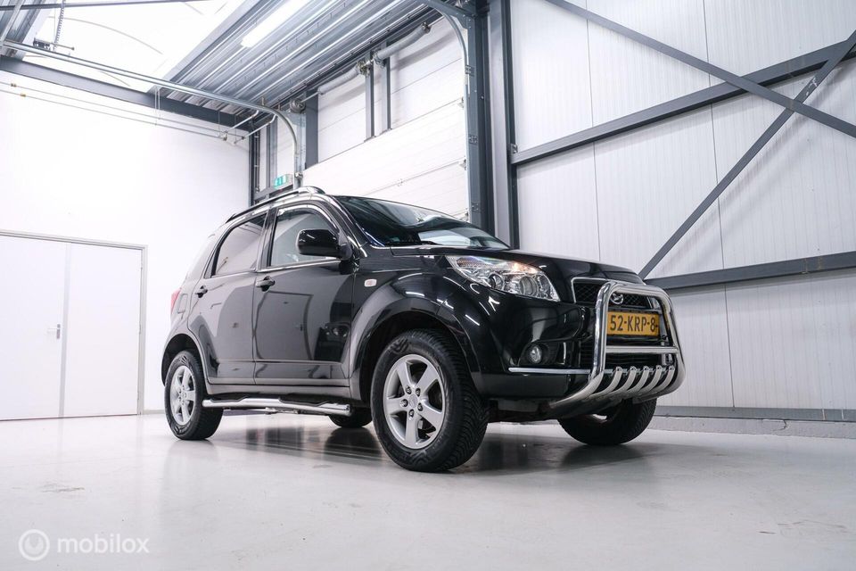 Daihatsu Terios 1.5-16v Expedition 2WD | Bullbar + Sidebars | Trekhaak | airco | All season banden | NAP | NL auto |