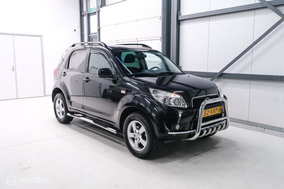 Daihatsu Terios 1.5-16v Expedition 2WD | Bullbar + Sidebars | Trekhaak | airco | All season banden | NAP | NL auto |