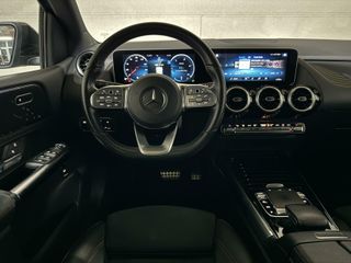 Mercedes-Benz B-Klasse 180 AMG Pano CarPlay Camera Widescreen NAP