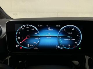 Mercedes-Benz B-Klasse 180 AMG Pano CarPlay Camera Widescreen NAP